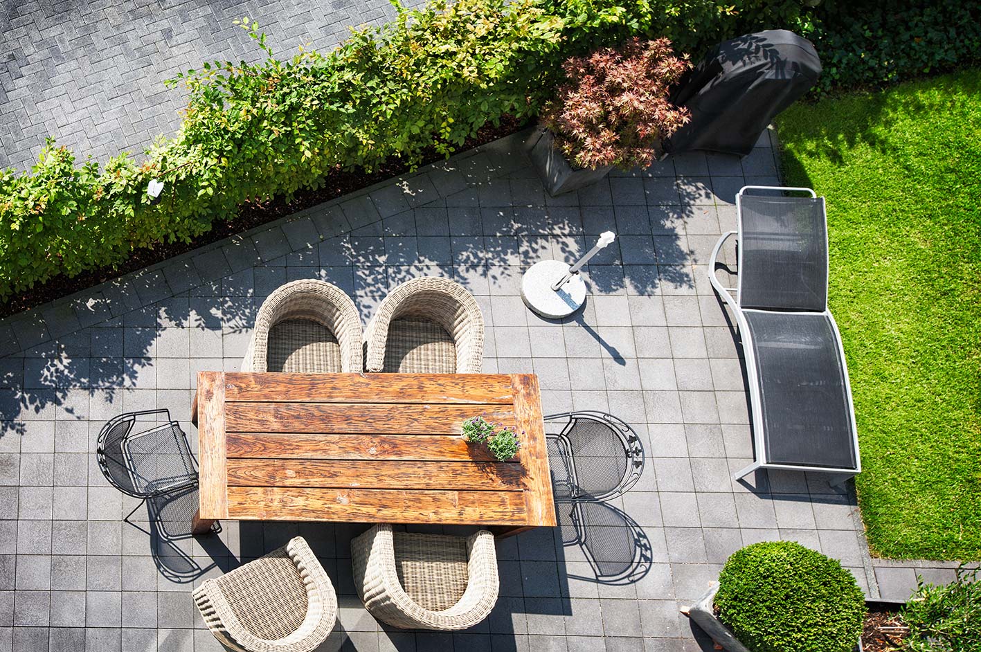 Arredo Giardino Verona, un team di esperti consulenti paesaggisti - Tavolo Da GiarDino